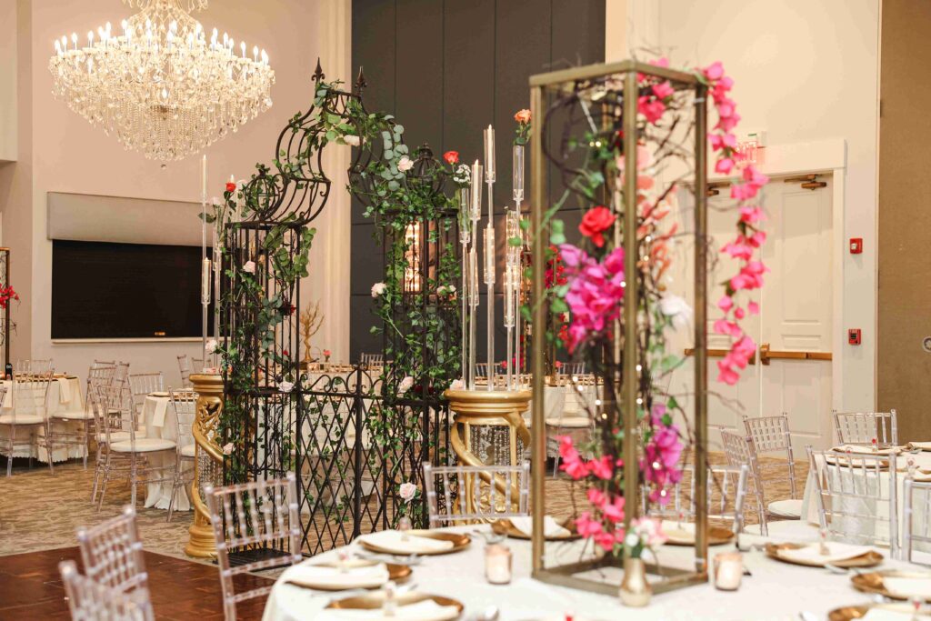 Modern Meets Tradition: 2025 Wedding Décor Trends